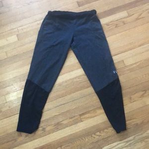 Fleo Joggers (medium)